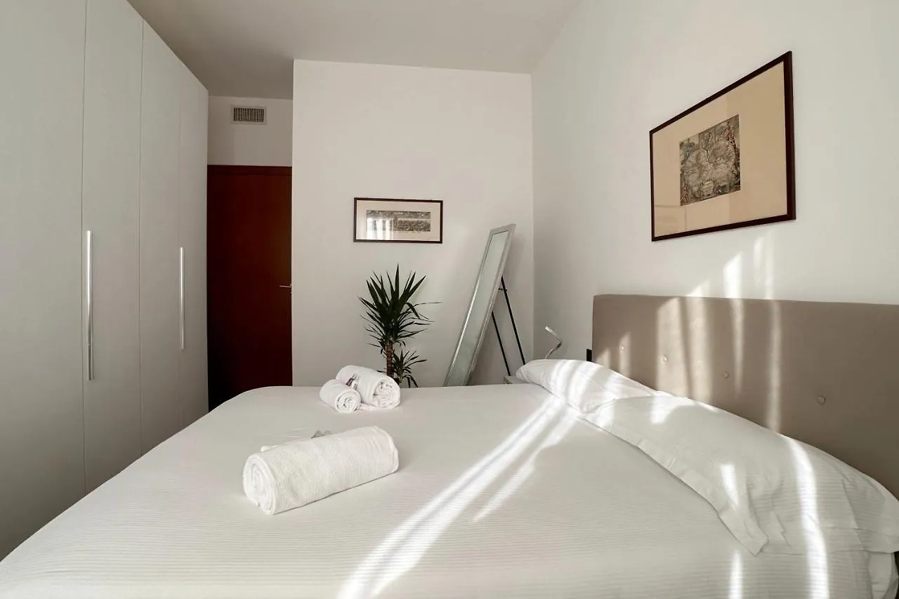 Διαμέρισμα Emeraldway - Bellissimo Appartamento In Zona Sempione-Tre Torri Μιλάνο Ιταλία